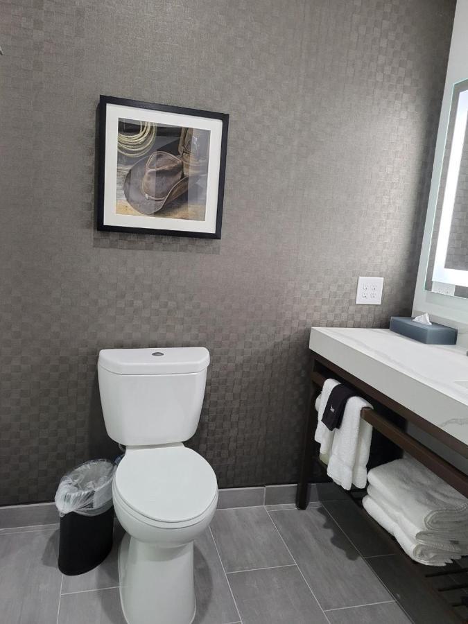 La Quinta Inn & Suites By Wyndham Terrell Ngoại thất bức ảnh