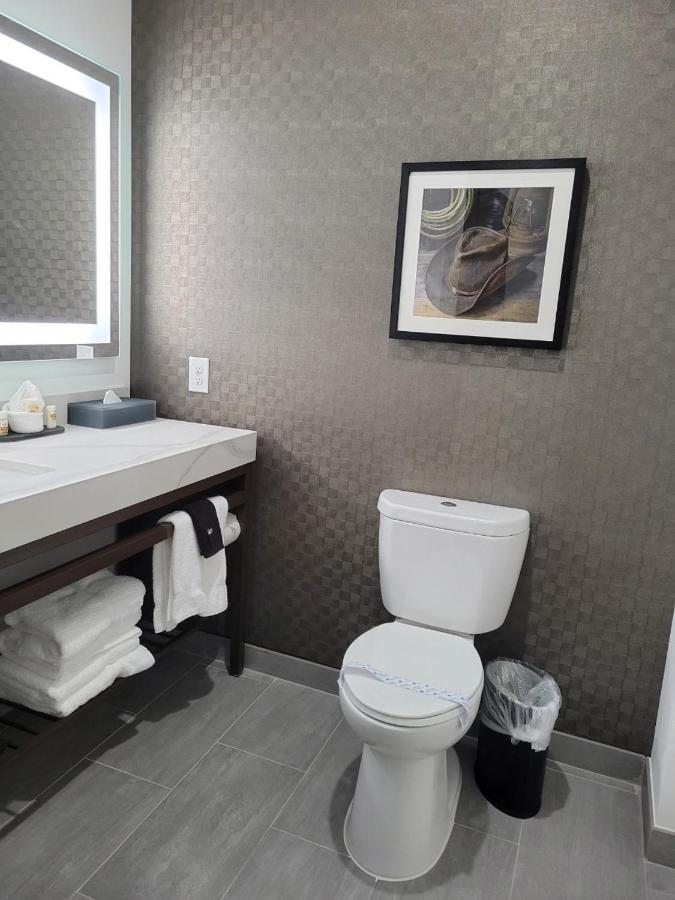 La Quinta Inn & Suites By Wyndham Terrell Ngoại thất bức ảnh