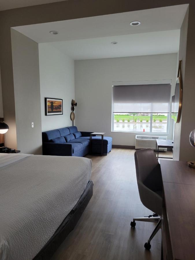 La Quinta Inn & Suites By Wyndham Terrell Ngoại thất bức ảnh