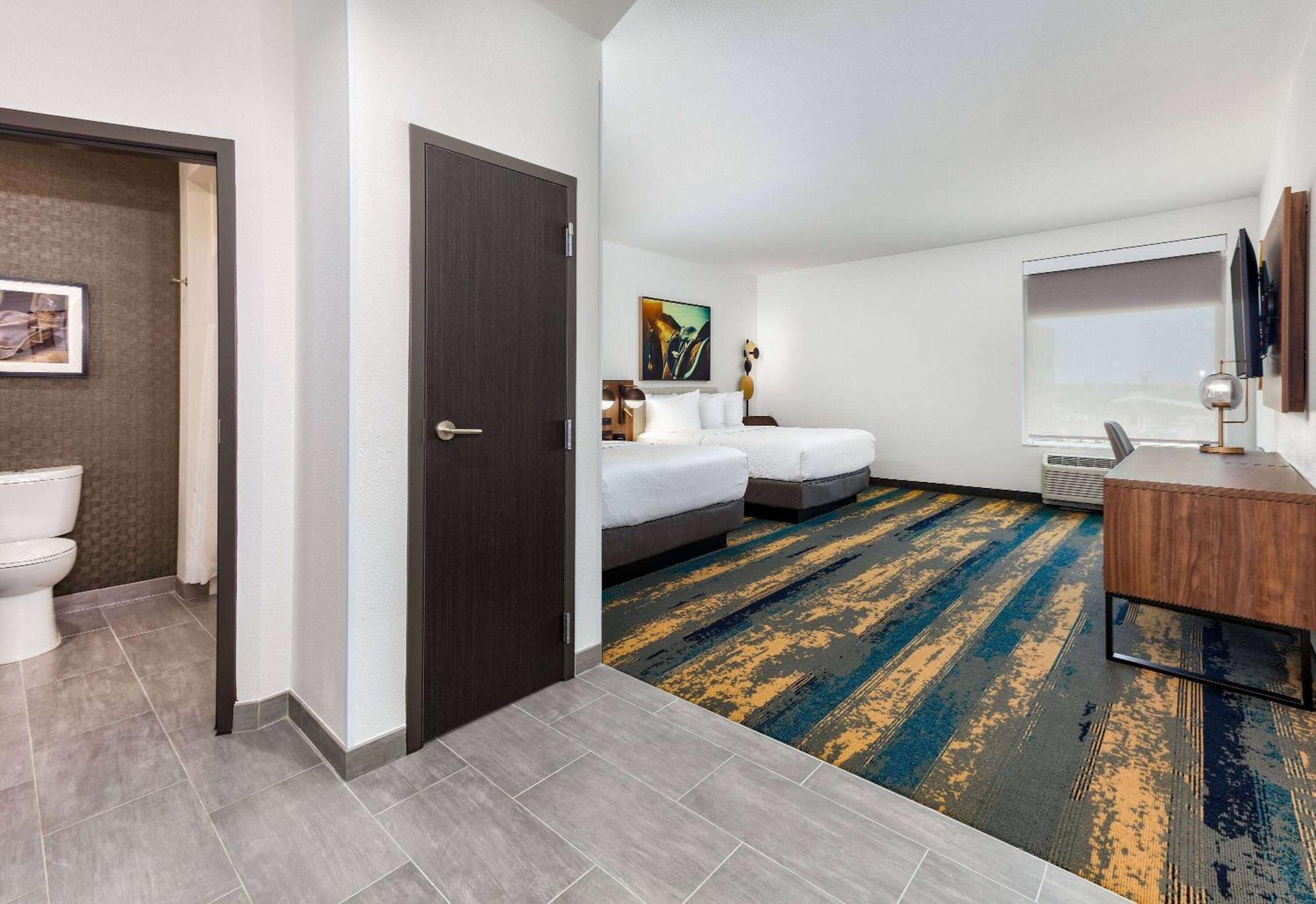 La Quinta Inn & Suites By Wyndham Terrell Ngoại thất bức ảnh